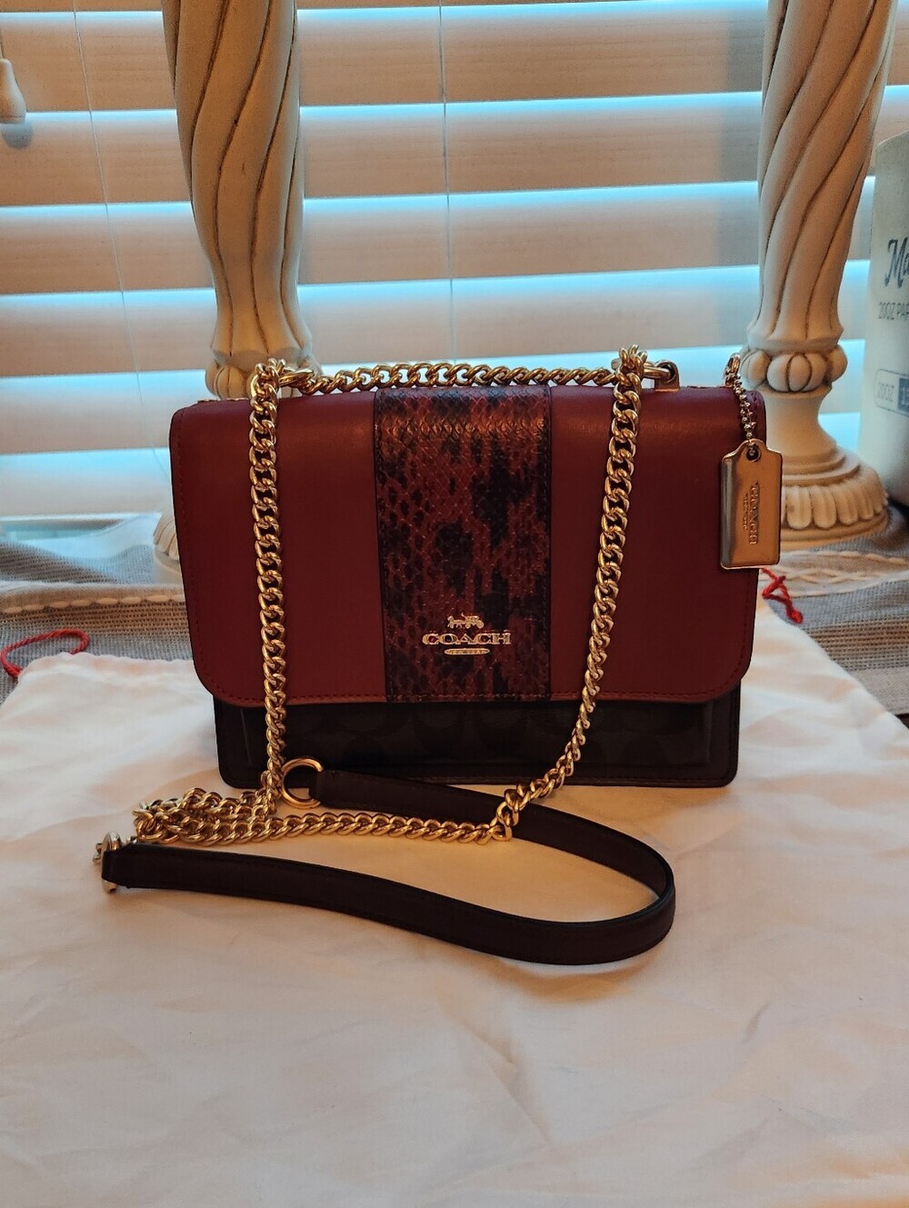 COACH Klare Chain Strap Purse W/Dust Bag New Condition - Picture 2 of 6